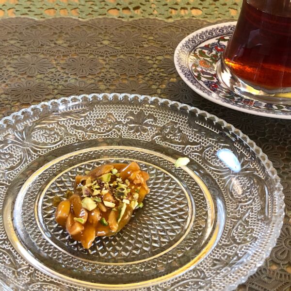 ペルシャのごはんゼレシュク・ポロ・バ・ボルグ